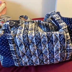 Quilted duffel bag